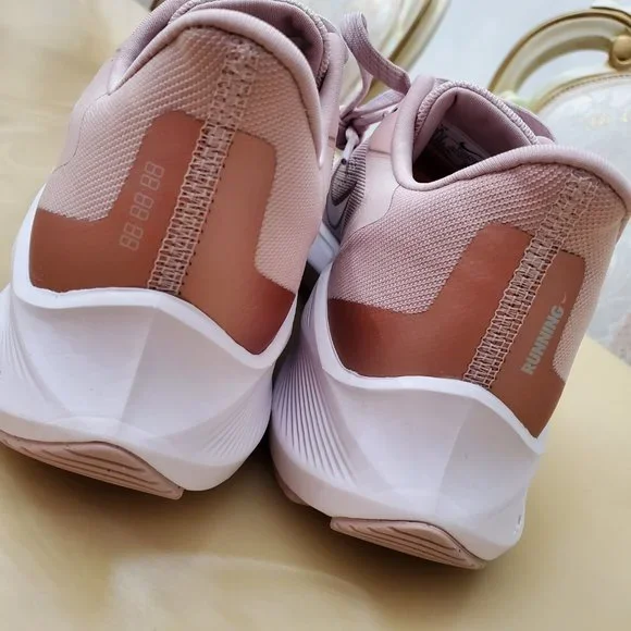 Nike Air Zoom Winflo 7 - Picture 9 of 12